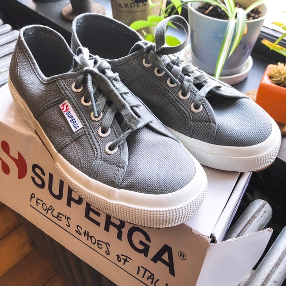 superga shoe box